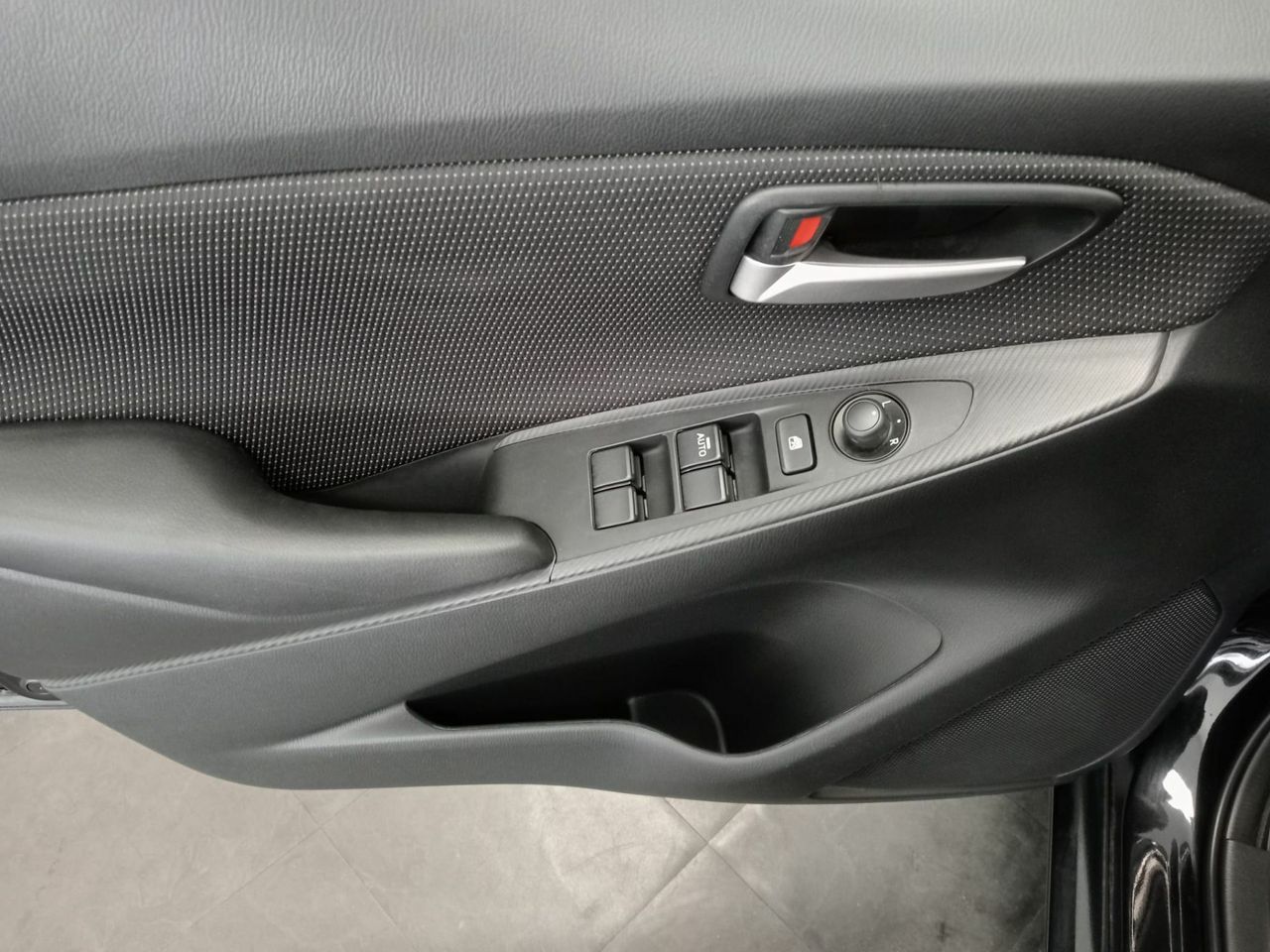 Mazda 2 e-SKYACTIV G 1.5 66kW (90CV) MT Homura - Foto 18