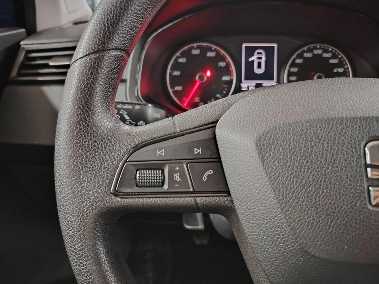 Seat Ibiza 1.0 MPI 59kW (80CV) Reference Plus - Foto 23