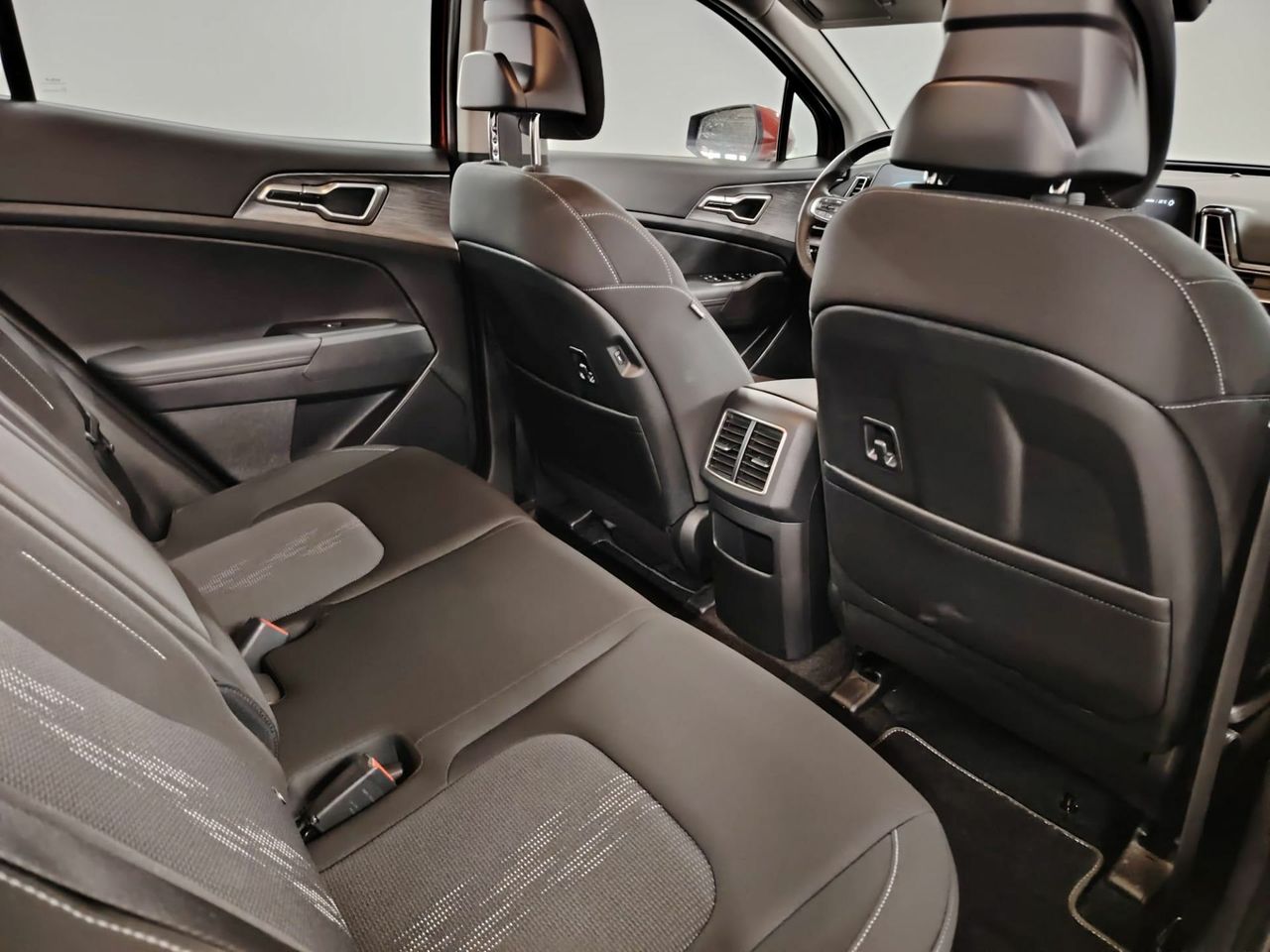 Kia Sportage 1.6 T-GDi MHEV 118kW (160CV) Drive 17