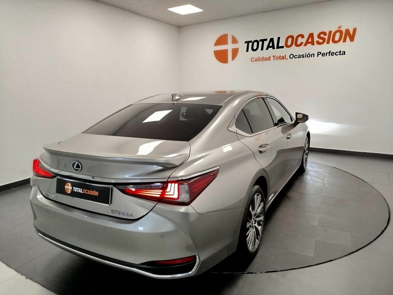Lexus ES 2.5 300h Executive - Foto 9