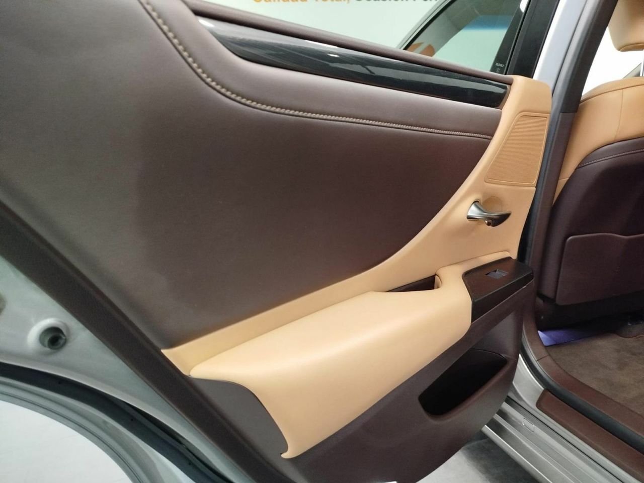 Lexus ES 2.5 300h Executive - Foto 30