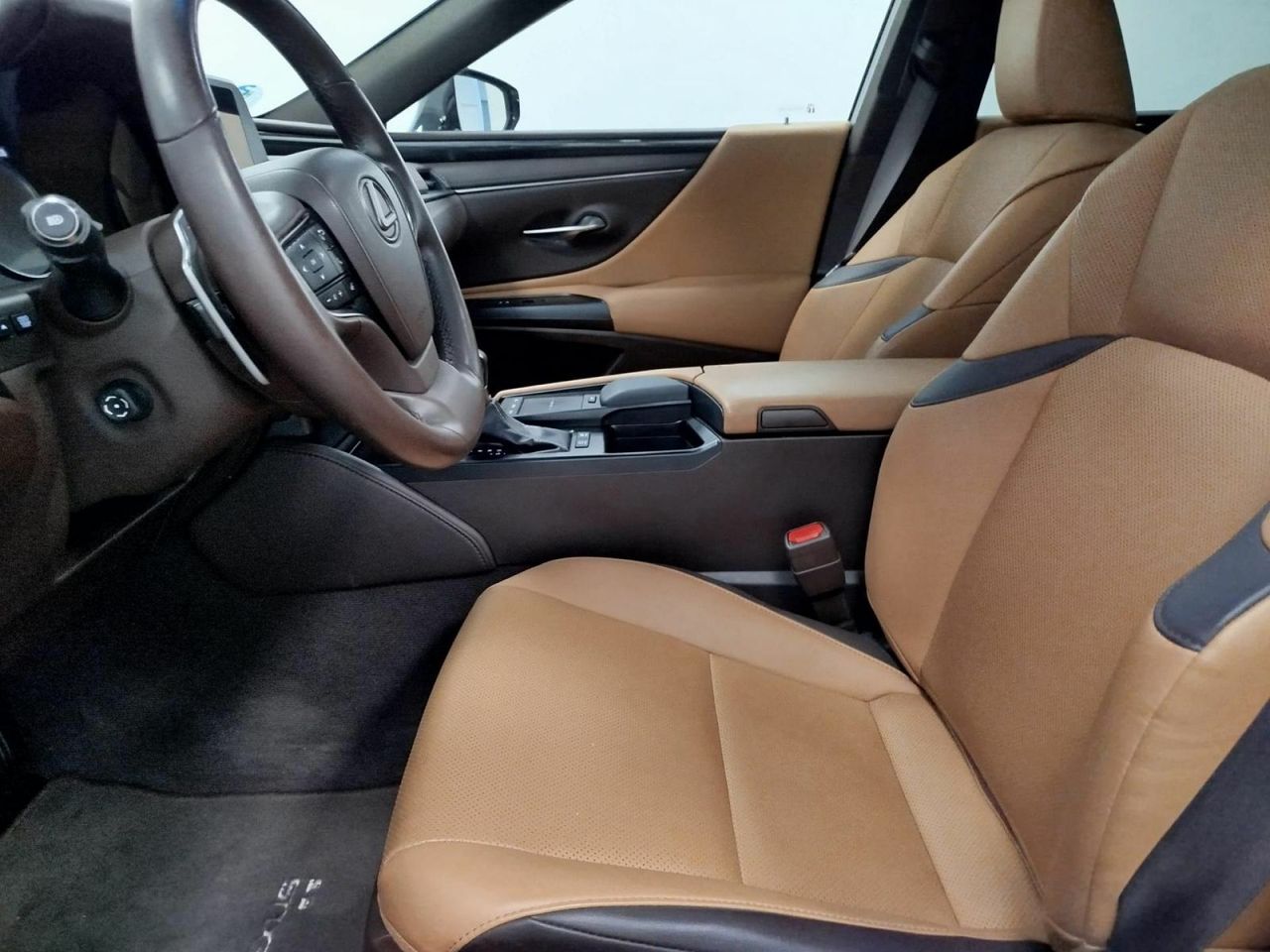 Lexus ES 2.5 300h Executive - Foto 18