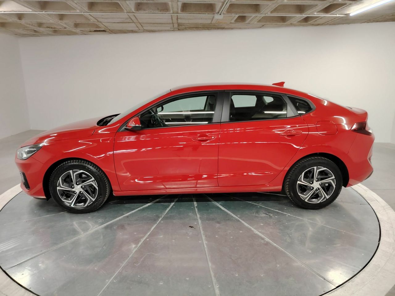 Hyundai i30 1.0 TGDI Essence Fastback LRR - Foto 4