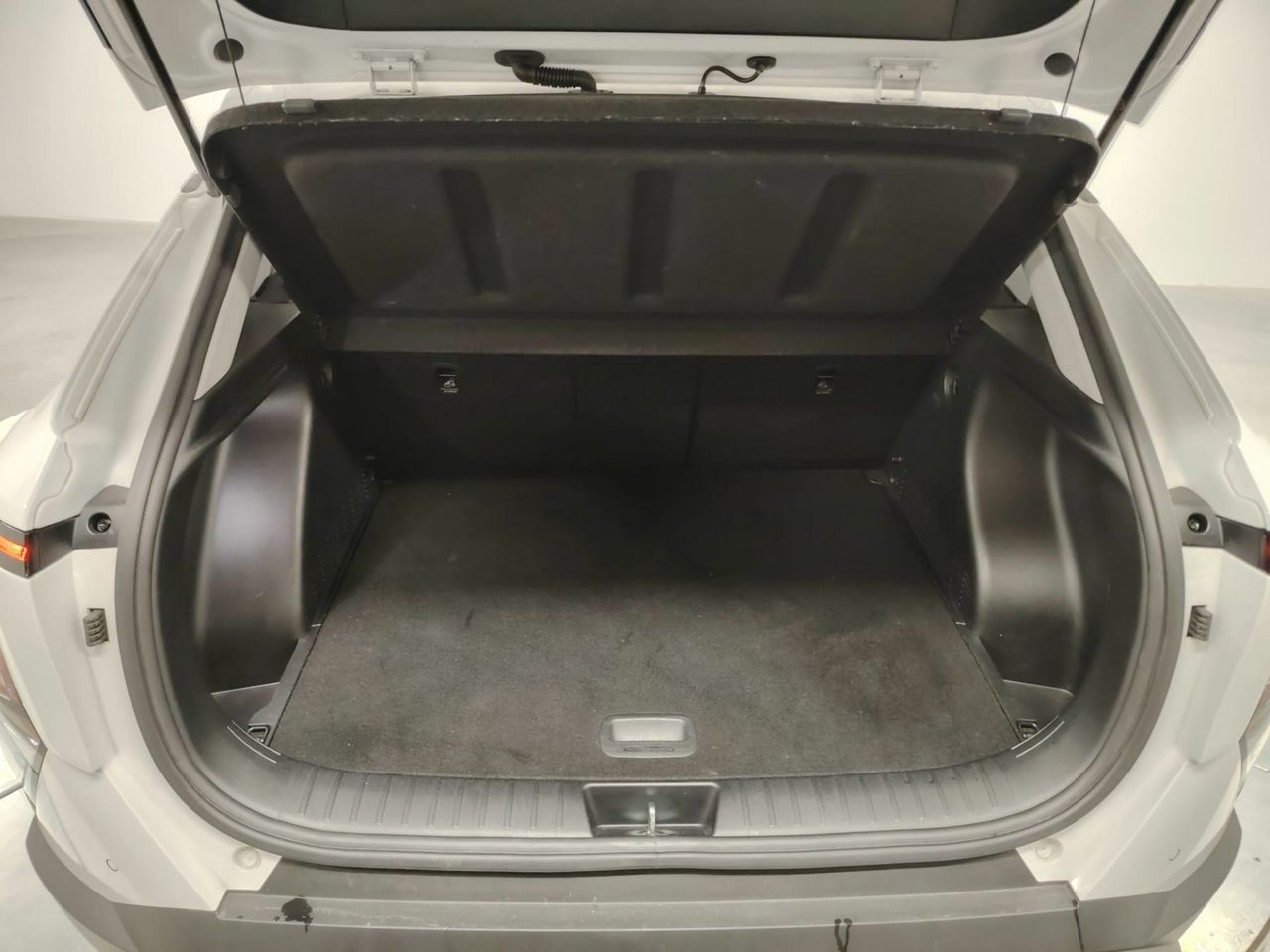 Hyundai Kona 1.6 GDI HEV Maxx DCT - Foto 33