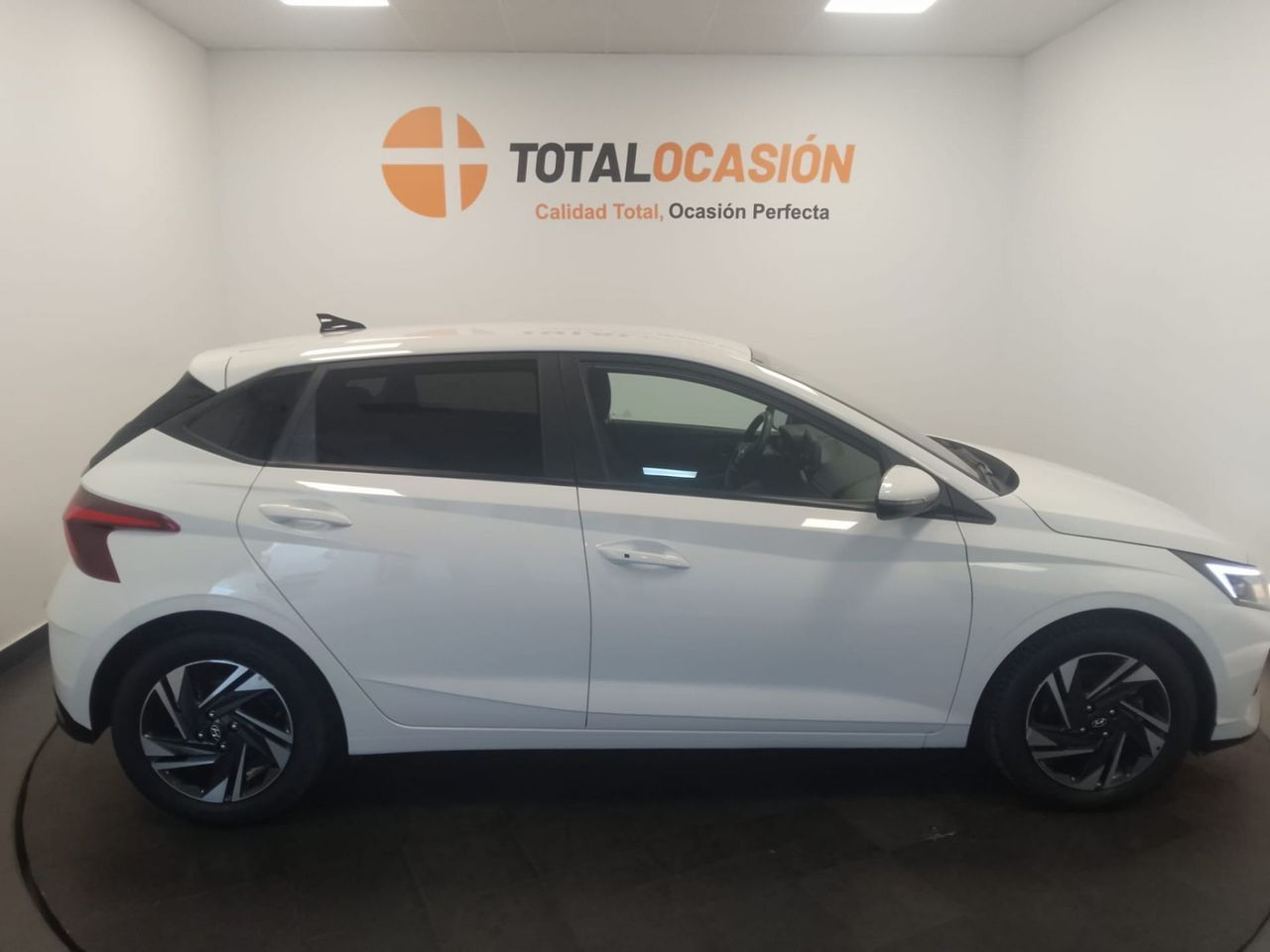 Hyundai i20 1.0 TGDI 74kW (100CV) Tecno - Foto 6