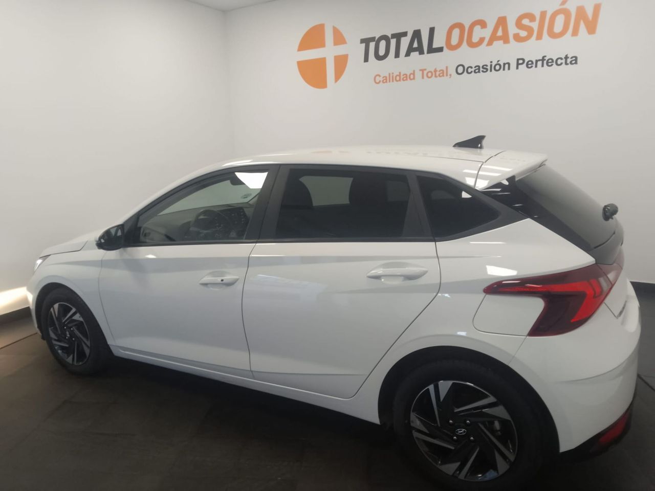 Hyundai i20 1.0 TGDI 74kW (100CV) Tecno - Foto 29
