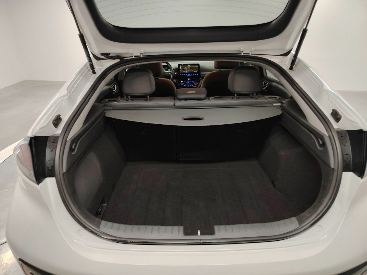 Hyundai IONIQ 1.6 GDI HEV Tecno DCT - Foto 35