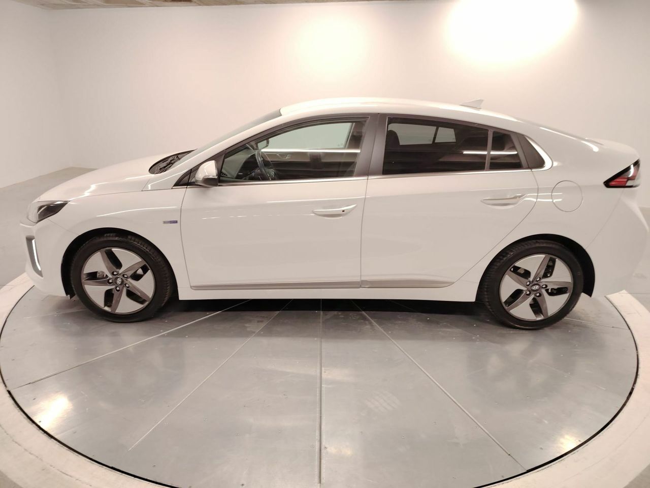 Hyundai IONIQ 1.6 GDI HEV Tecno DCT - Foto 6