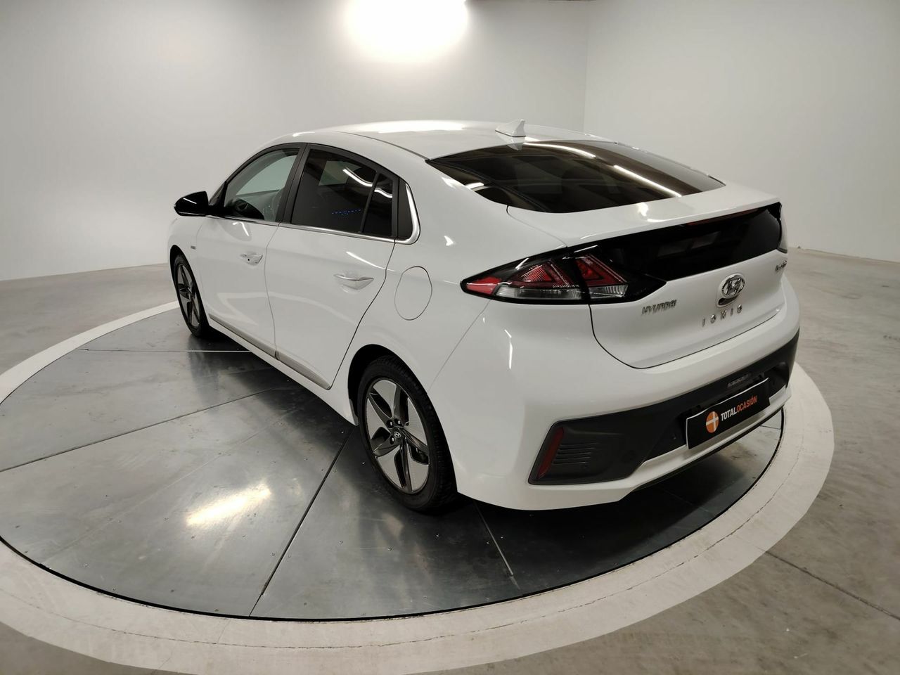 Hyundai IONIQ 1.6 GDI HEV Tecno DCT - Foto 8