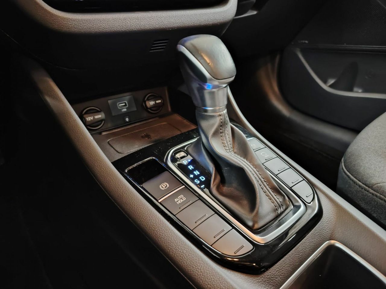 Hyundai IONIQ 1.6 GDI HEV Tecno DCT - Foto 38