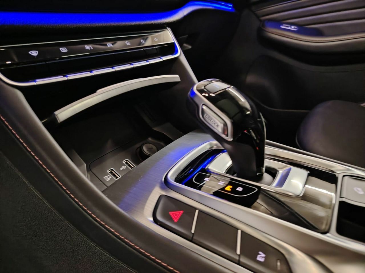 MG eHS 1.5T-GDI PHEV Luxury - Foto 23