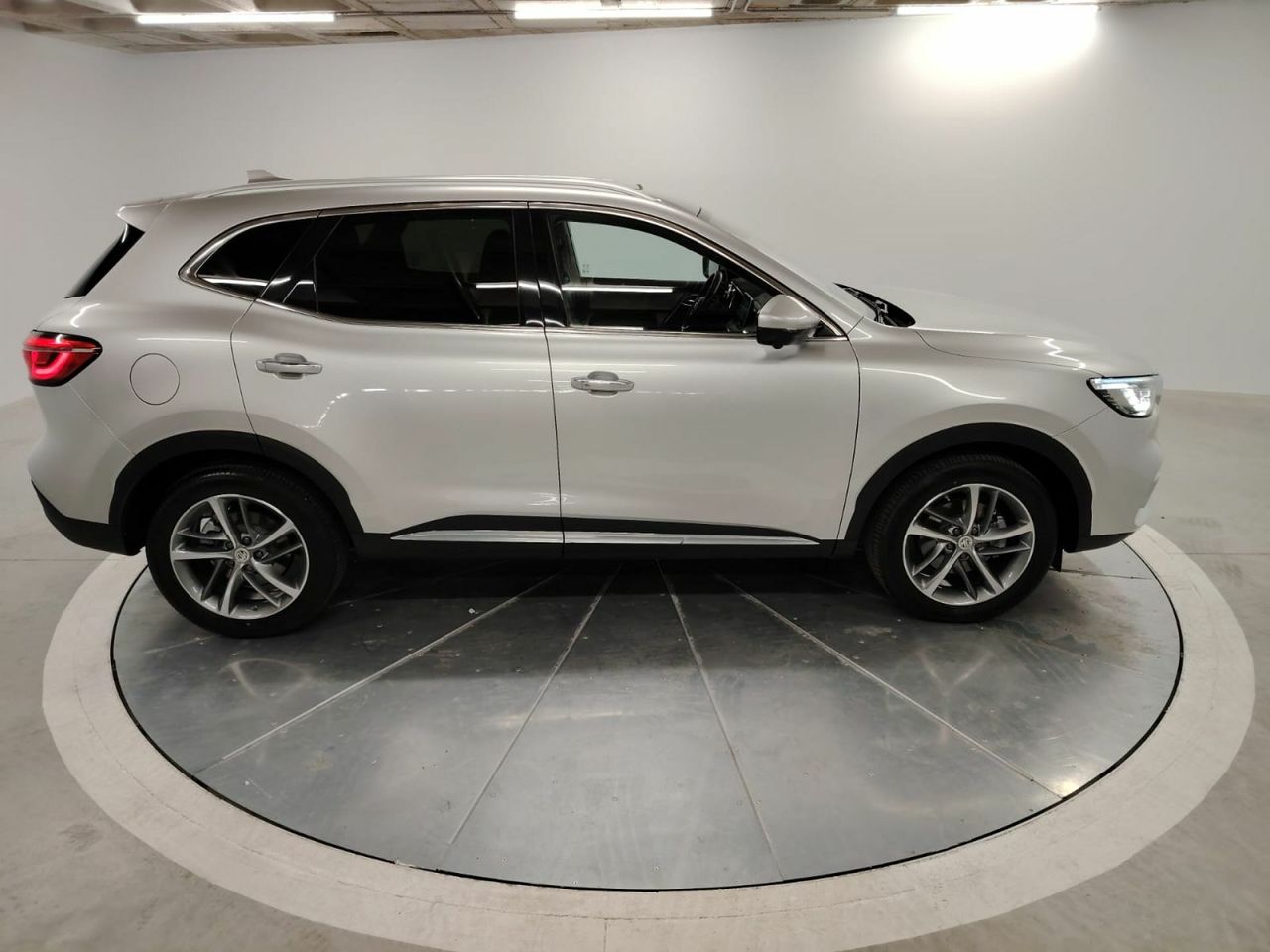 MG eHS 1.5T-GDI PHEV Luxury - Foto 5
