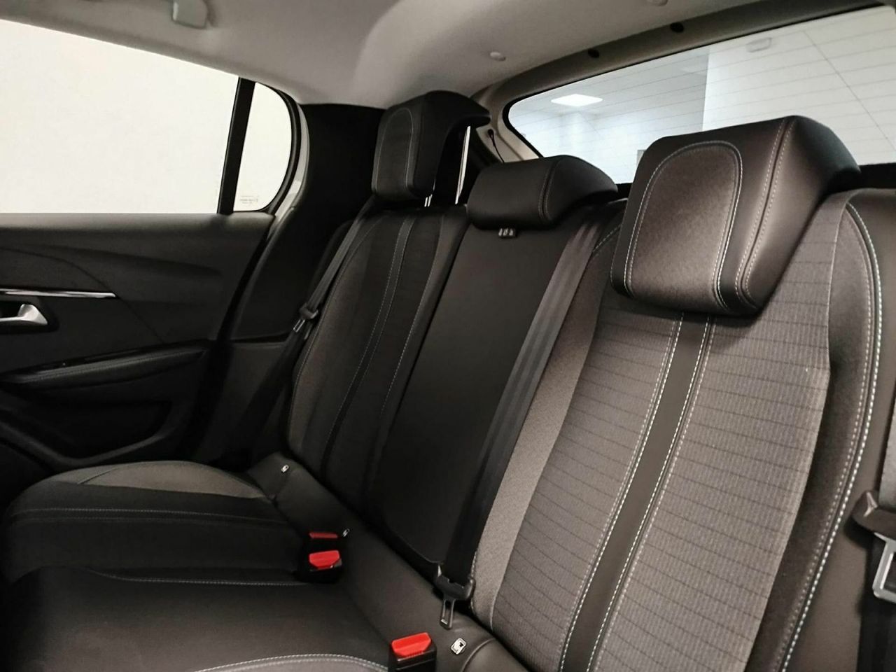 Peugeot 208 PureTech 73kW (100CV) Allure Pack - Foto 30