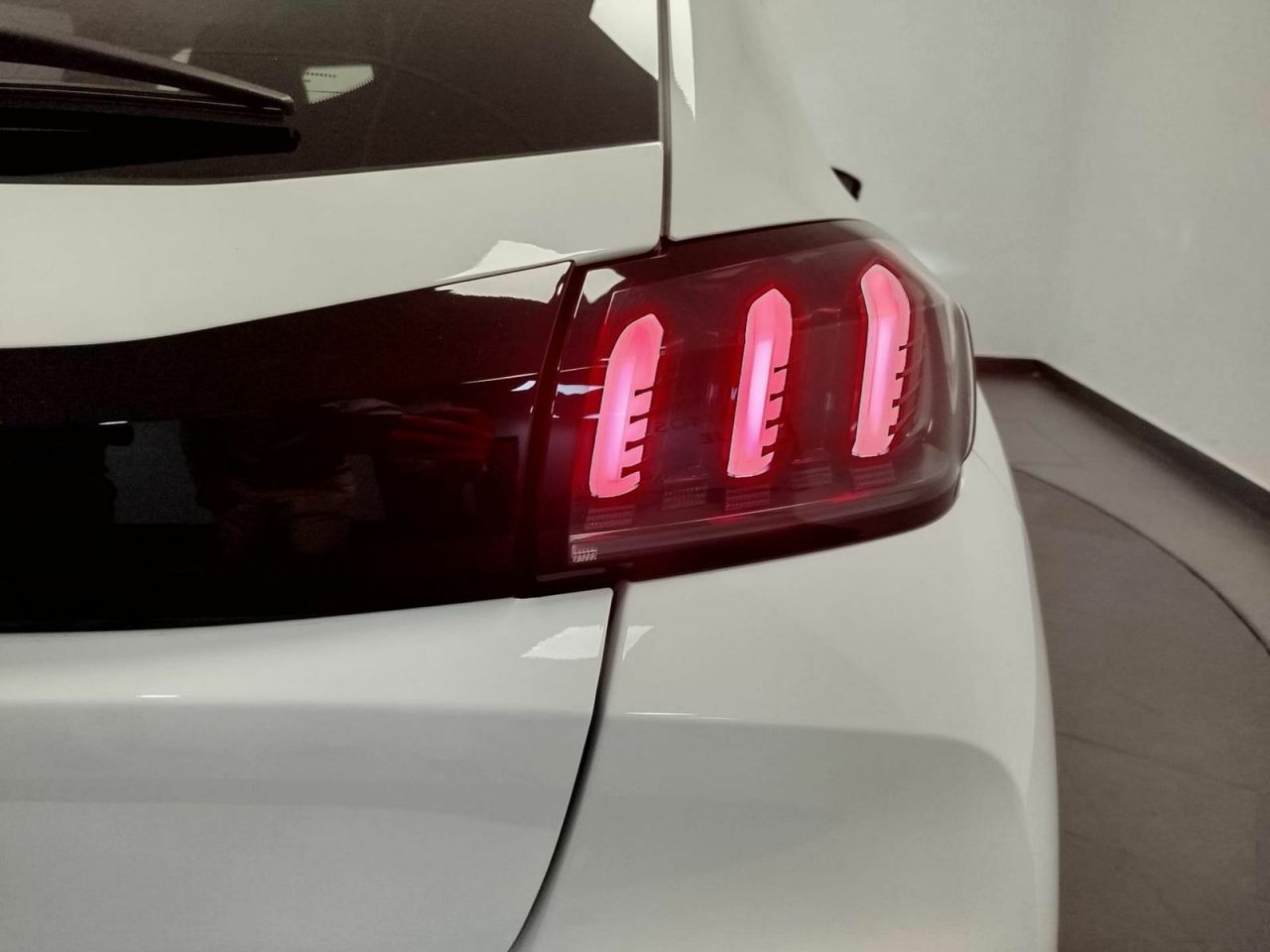 Peugeot 208 PureTech 73kW (100CV) Allure Pack - Foto 33