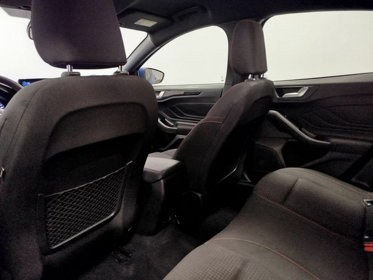 Ford Focus 1.0 Ecoboost MHEV 92kW ST-Line Auto - Foto 22