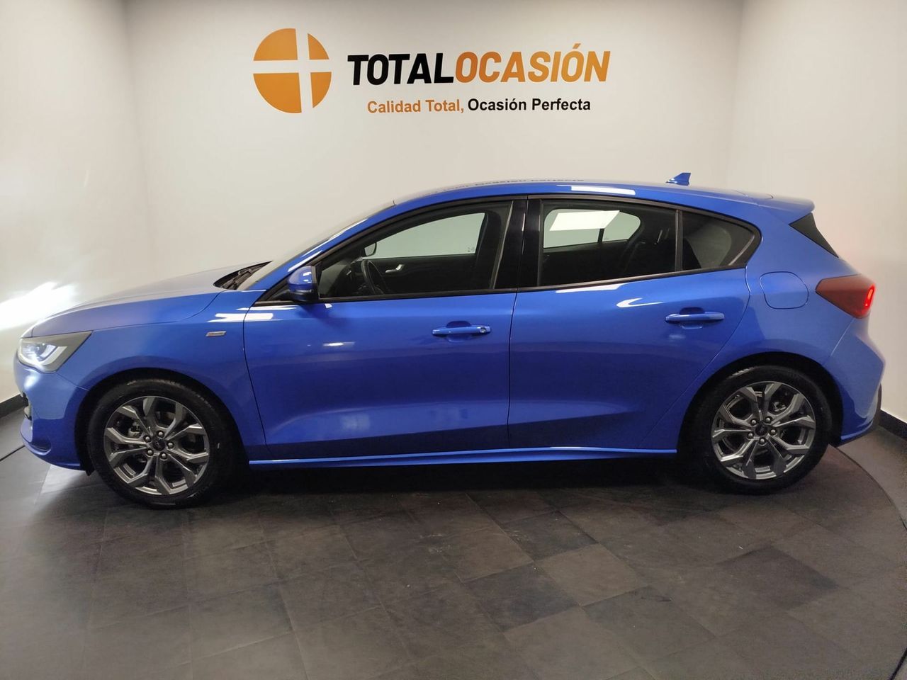Ford Focus 1.0 Ecoboost MHEV 92kW ST-Line Auto - Foto 6