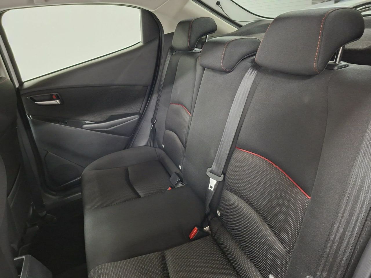 Mazda 2 e-SKYACTIV G 1.5 66kW (90CV) MT Homura - Foto 18