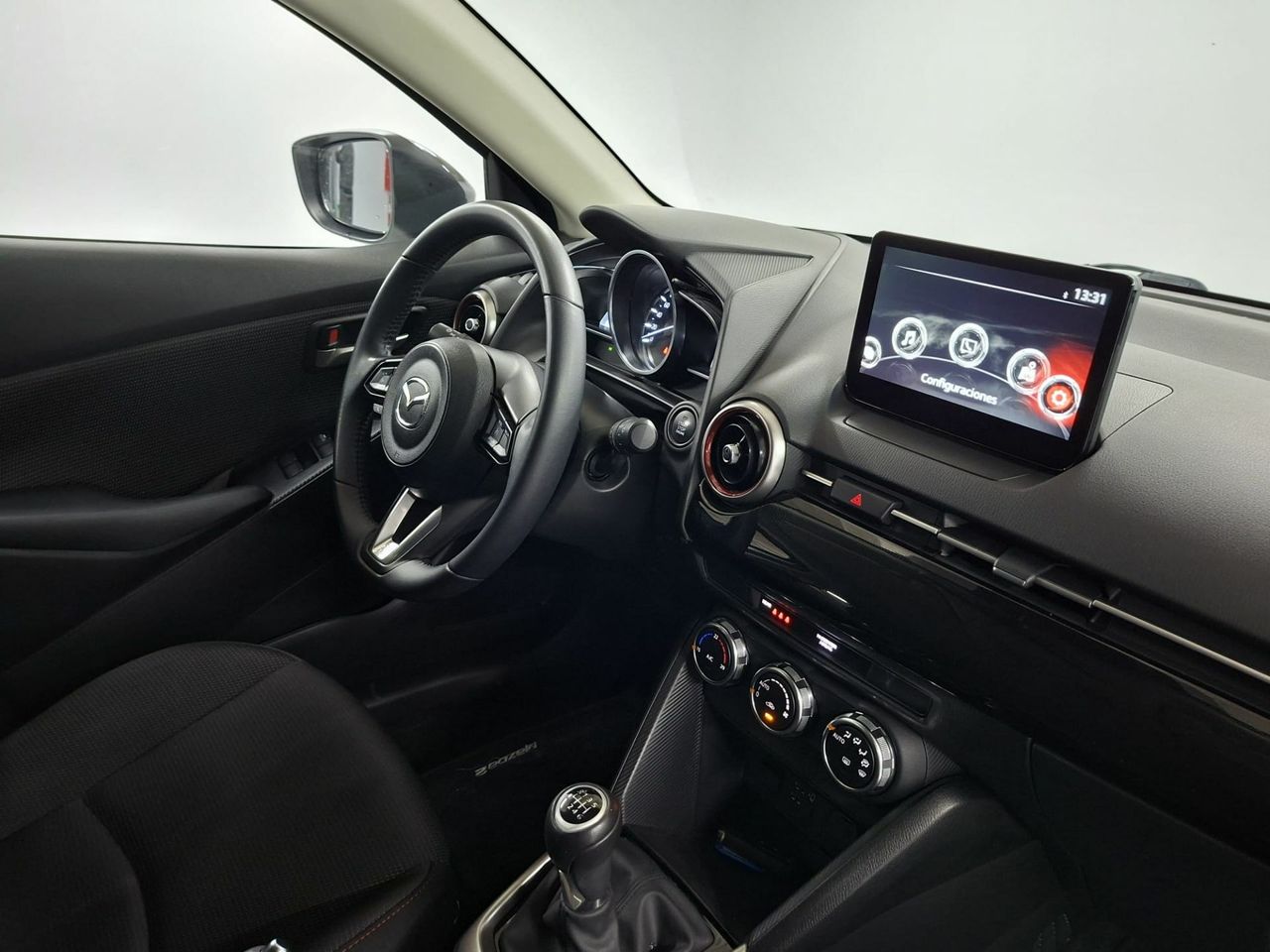 Mazda 2 e-SKYACTIV G 1.5 66kW (90CV) MT Homura - Foto 40