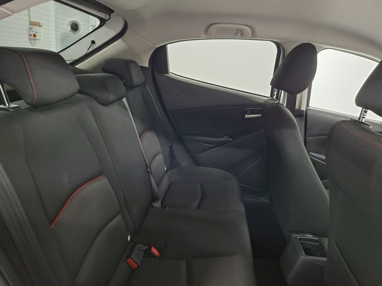 Mazda 2 e-SKYACTIV G 1.5 66kW (90CV) MT Homura - Foto 24