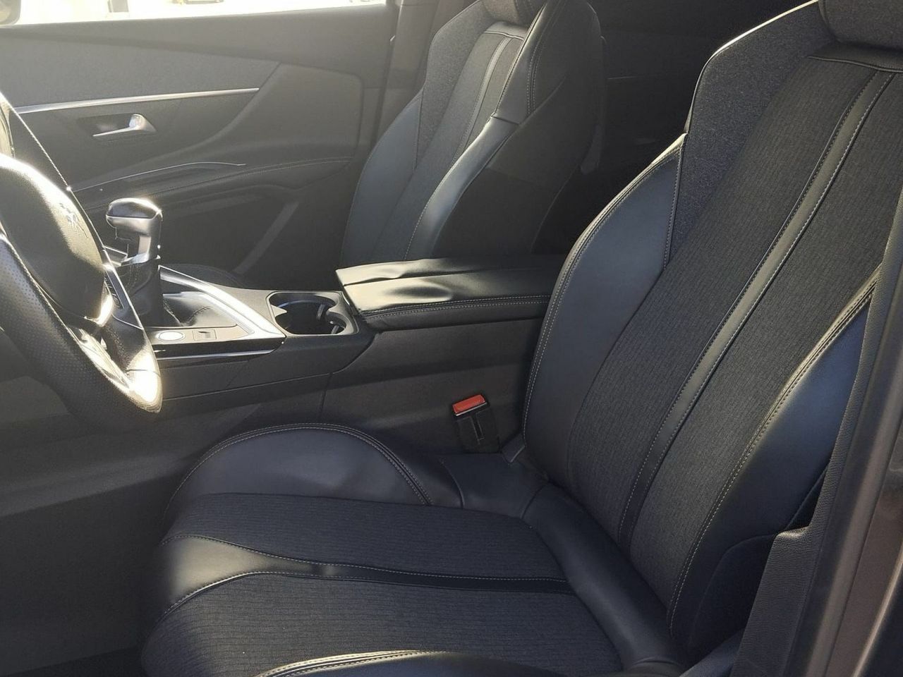 Peugeot 5008 GT-Line 2.0L BlueHDi 110kW (150CV) S&S - Foto 4