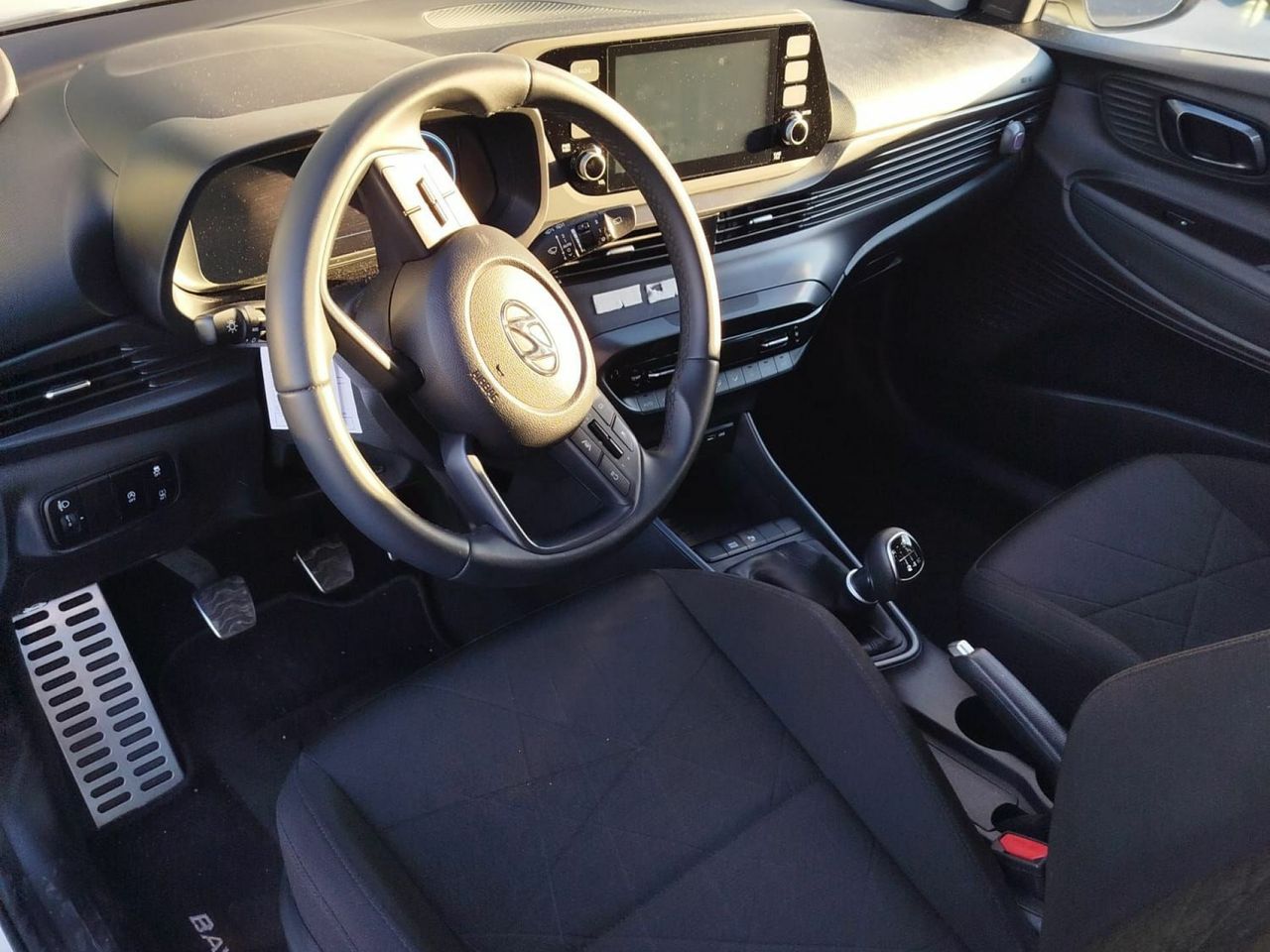 Hyundai Bayon 1.0 TGDI 74kW (100CV) 48V Tecno - Foto 4