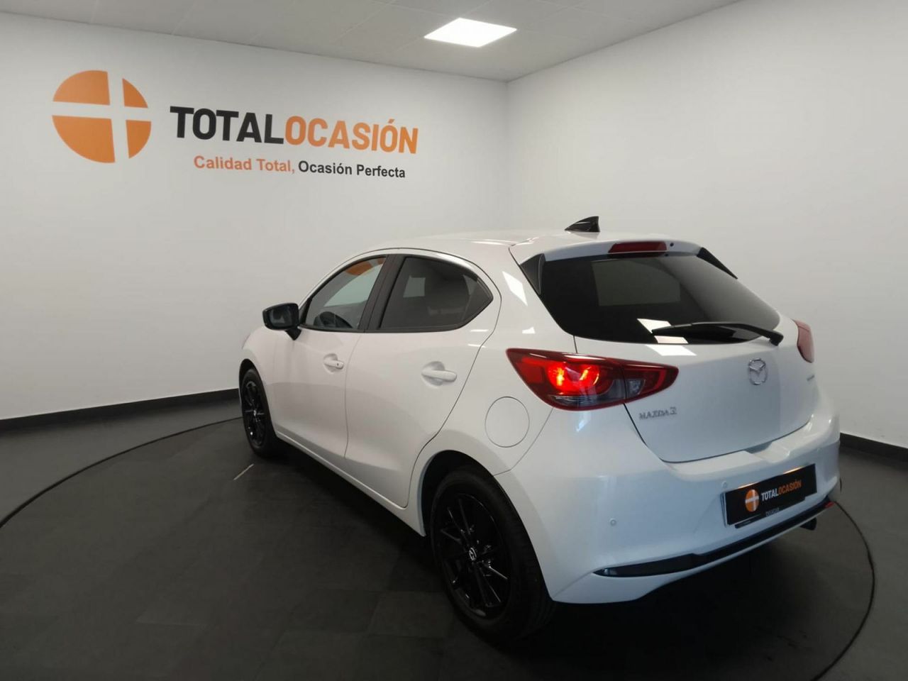 Mazda 2 e-SKYACTIV G 66kW (90CV) Homura - Foto 11
