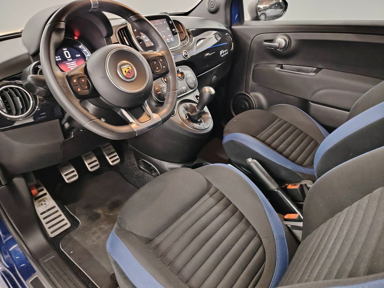 Abarth 500 1.4 16v 121kW Monster Energy Yamaha E6D - Foto 24