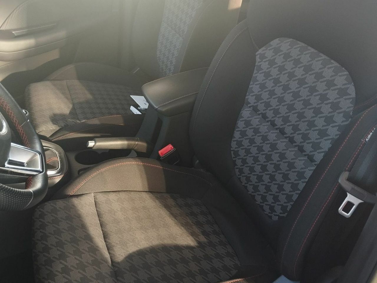 MG ZS 1.5 Comfort - Foto 4