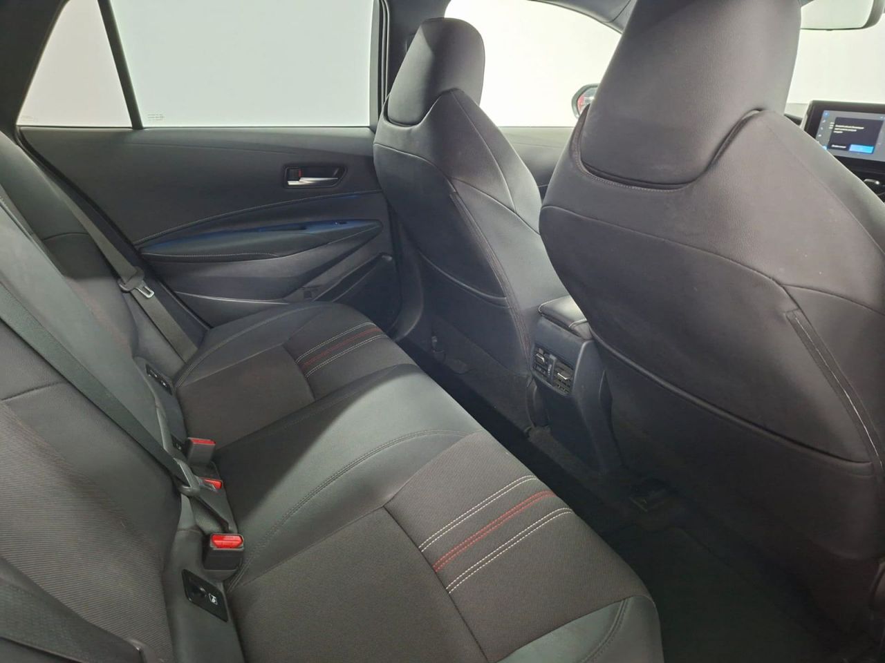 Toyota Corolla 2.0 180H GR-SPORT E-CVT TOURING SPORT - Foto 27