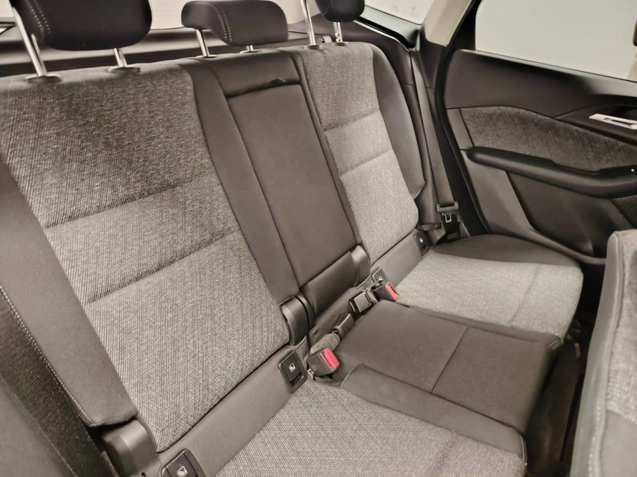 BMW Serie 2 Active Tourer 218i - Foto 36