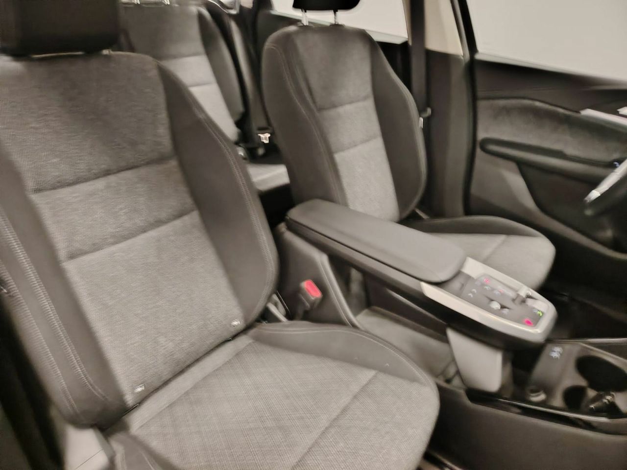 BMW Serie 2 Active Tourer 218i - Foto 40