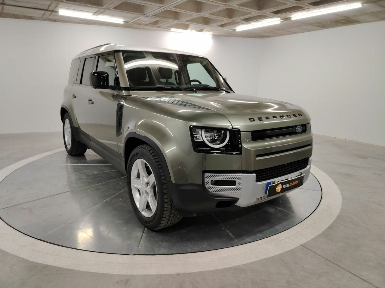Land-Rover Defender 2.0 D240 SD4 First Edition 110 Auto 4WD - Foto 3