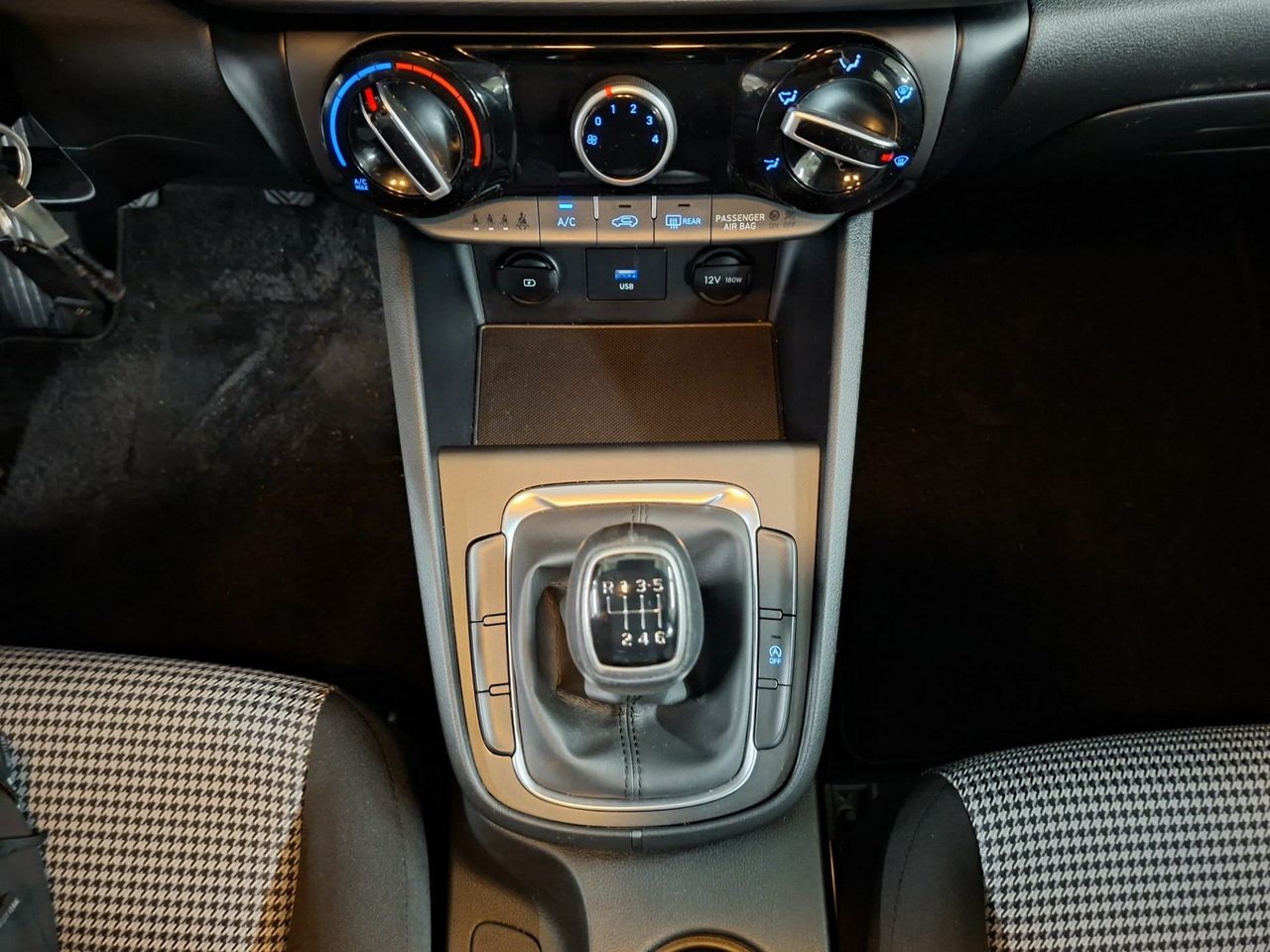 Hyundai Kona 1.0 TGDI Essence 4X2 - Foto 14