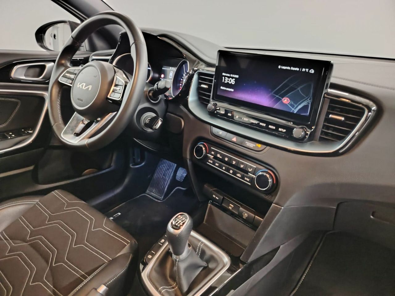 Kia Ceed 1.0 T-GDi 74kW (100CV) Style Edition - Foto 24