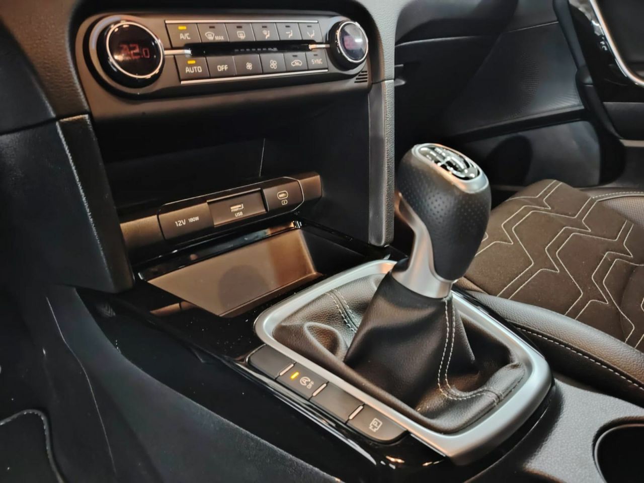 Kia Ceed 1.0 T-GDi 74kW (100CV) Style Edition - Foto 23