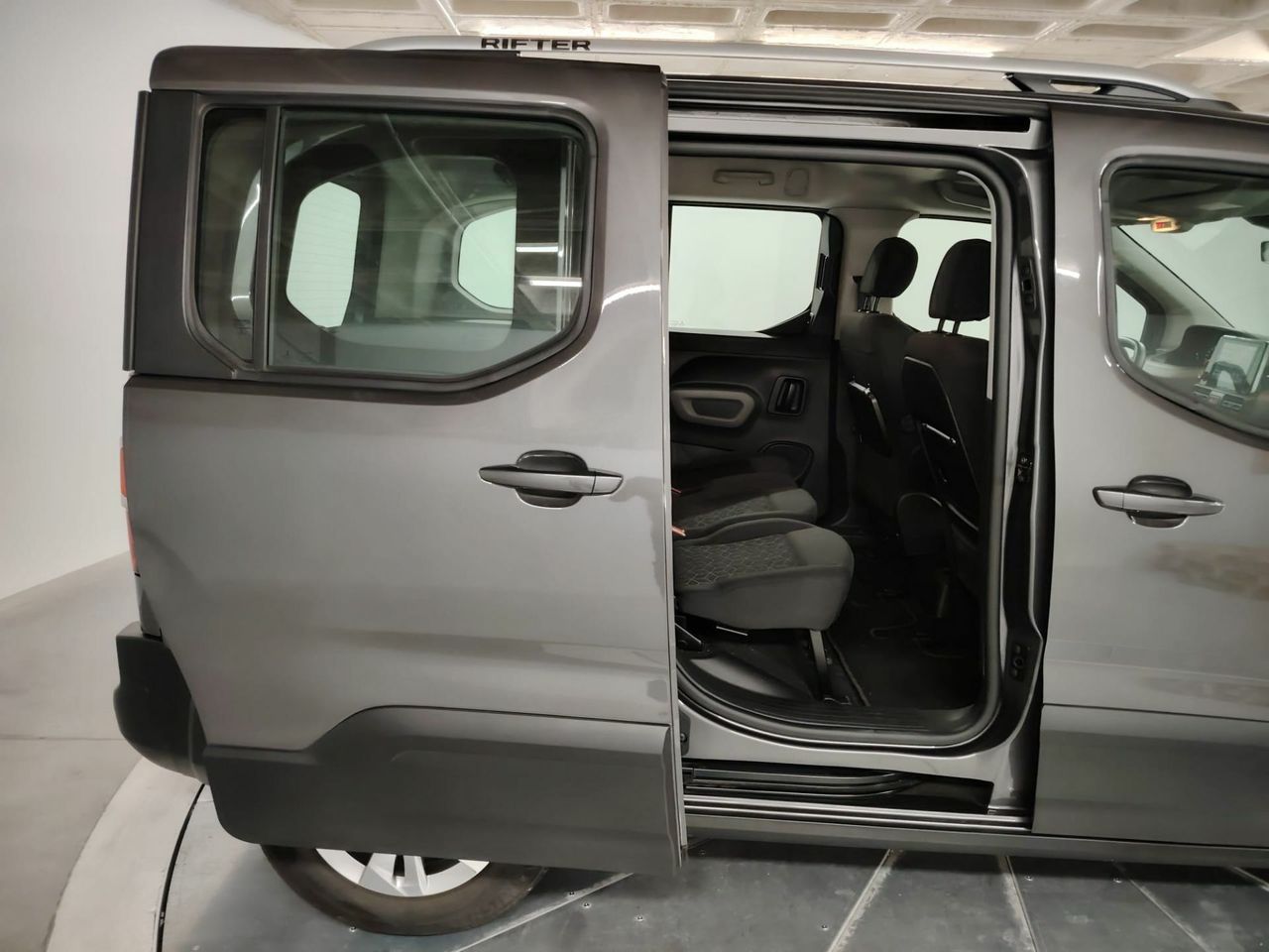 Peugeot Rifter Allure Standard PureTech 81kW - Foto 29