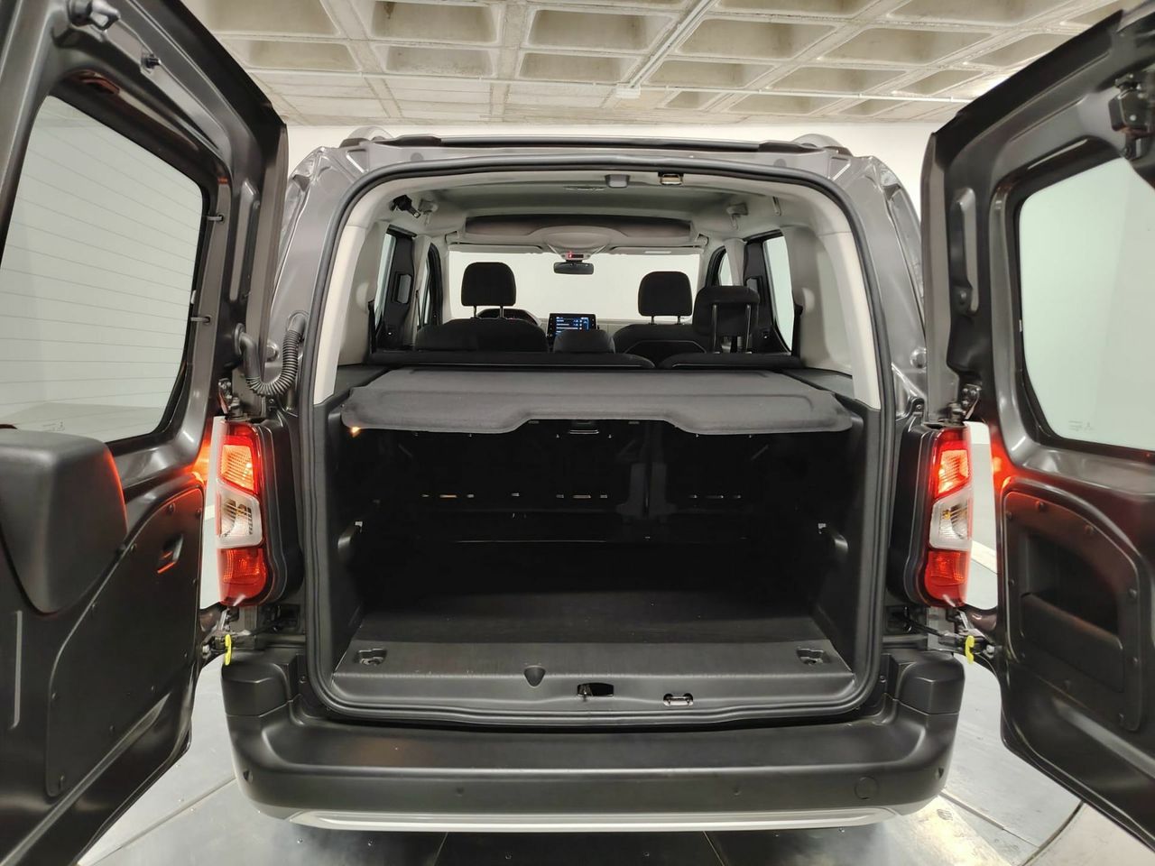 Peugeot Rifter Allure Standard PureTech 81kW - Foto 13