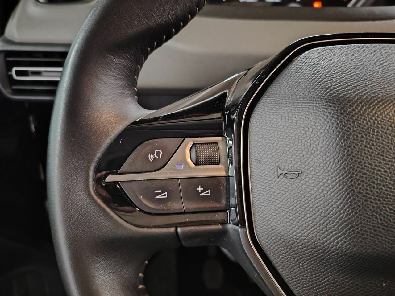 Peugeot Rifter Allure Standard PureTech 81kW - Foto 17