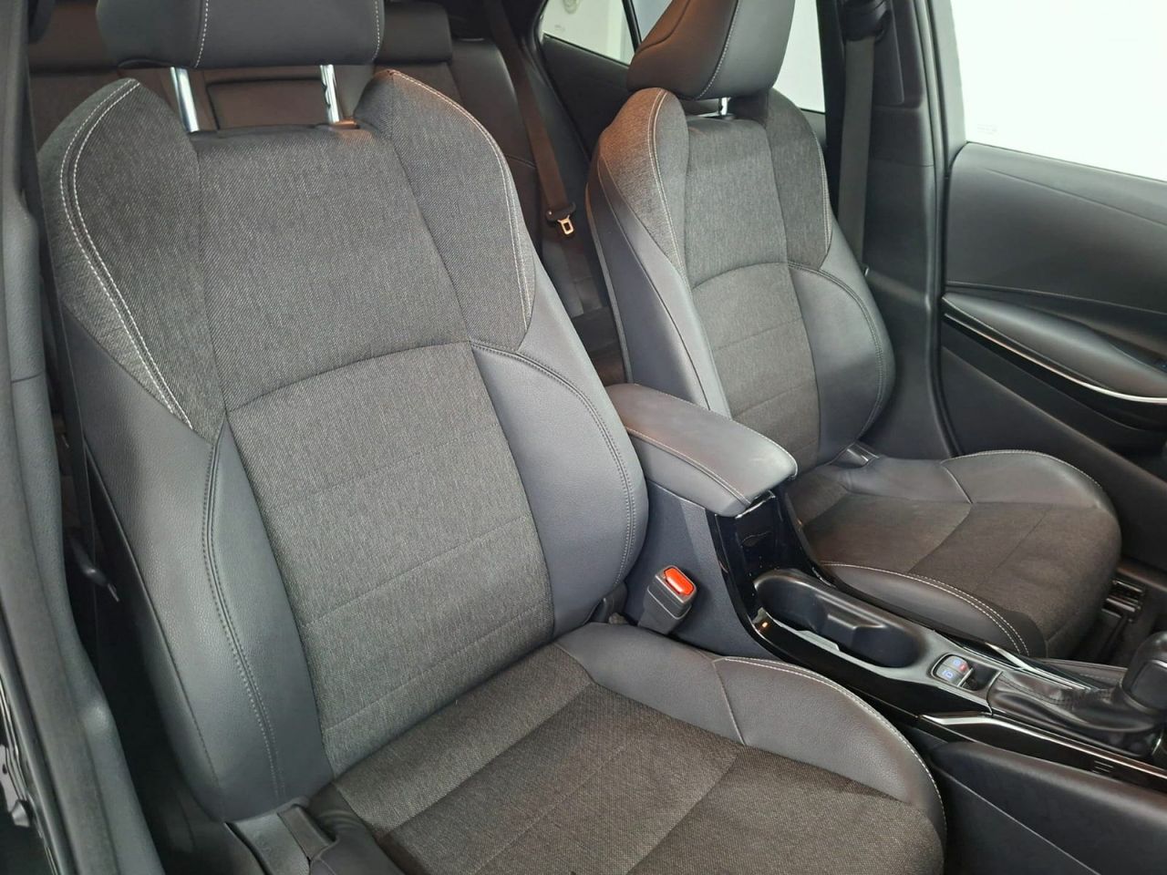 Toyota Corolla 1.8 125H STYLE E-CVT - Foto 21