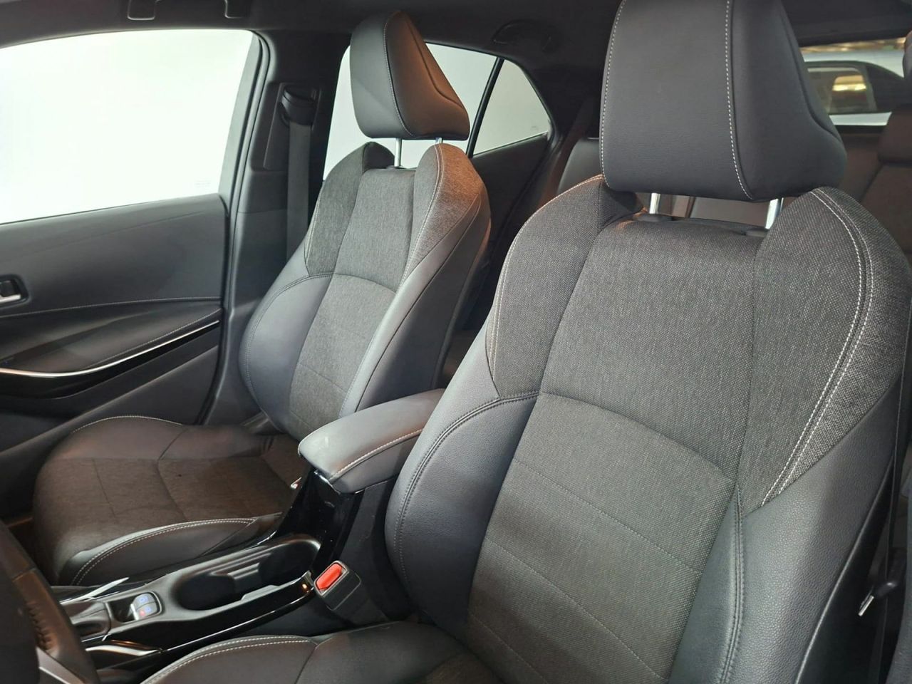 Toyota Corolla 1.8 125H STYLE E-CVT - Foto 30