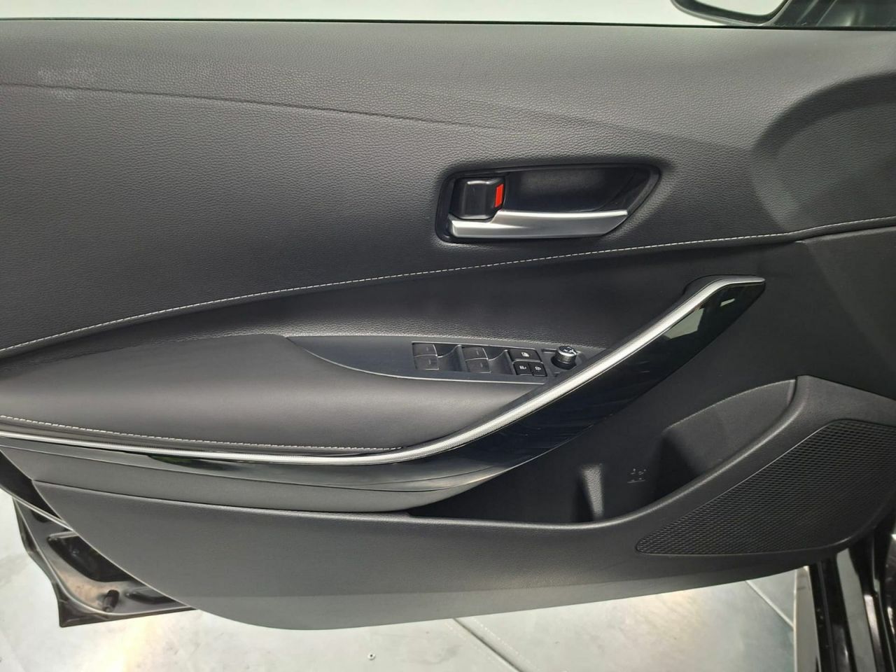 Toyota Corolla 1.8 125H STYLE E-CVT - Foto 38