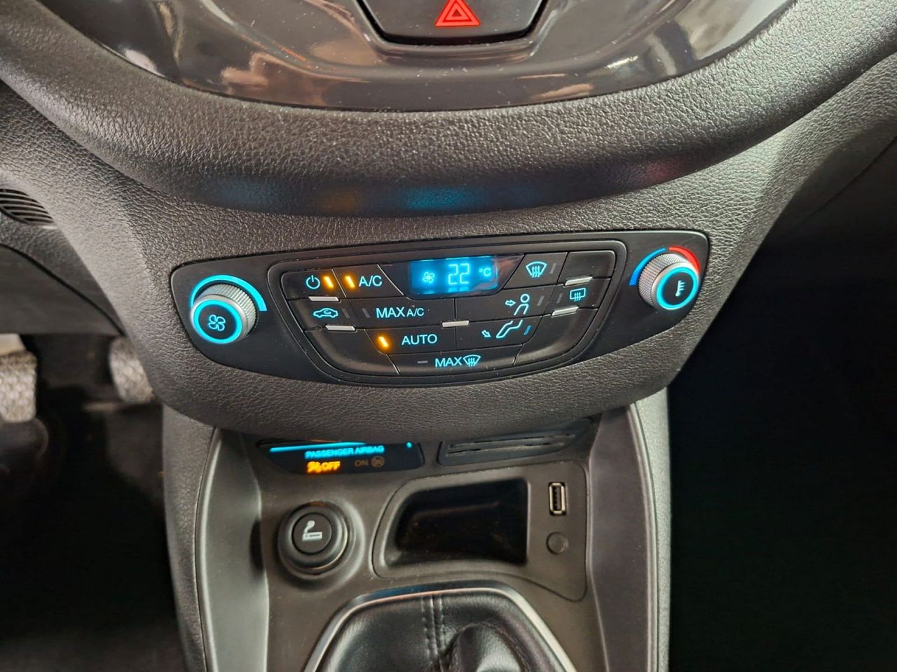 Ford Tourneo Courier 1.5 TDCi 74kW (100CV) Trend - Foto 14