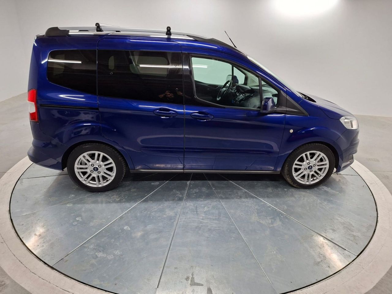 Ford Tourneo Courier 1.5 TDCi 74kW (100CV) Trend - Foto 5