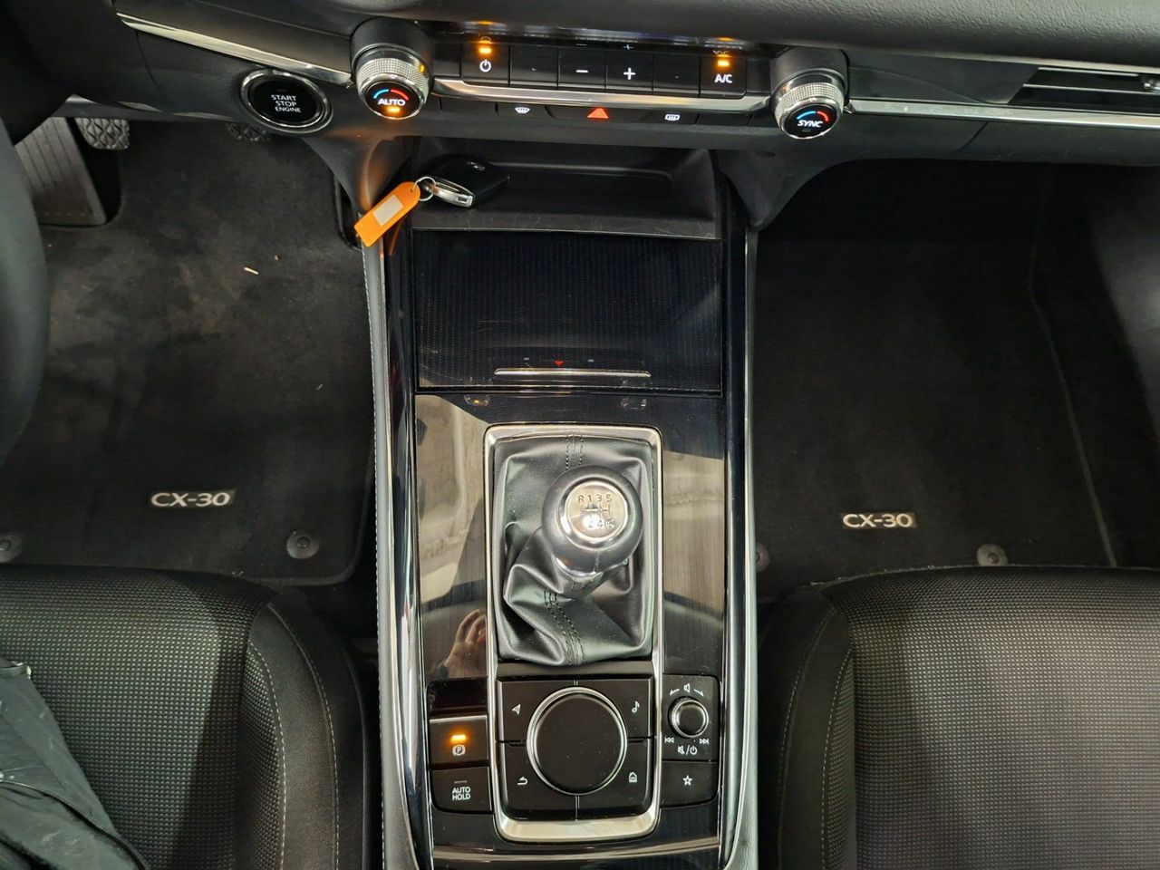 Mazda CX-30 2.0 90 kW 2WD Zenith (sin Pack Bose) - Foto 17