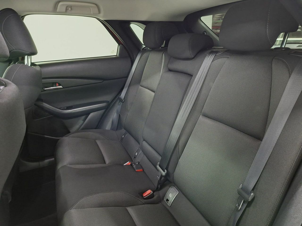 Mazda CX-30 2.0 90 kW 2WD Zenith (sin Pack Bose) - Foto 37