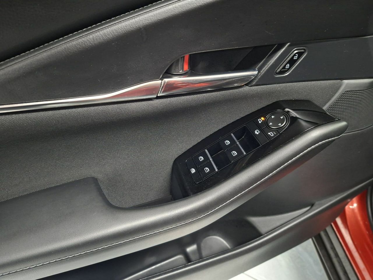 Mazda CX-30 2.0 90 kW 2WD Zenith (sin Pack Bose) - Foto 18