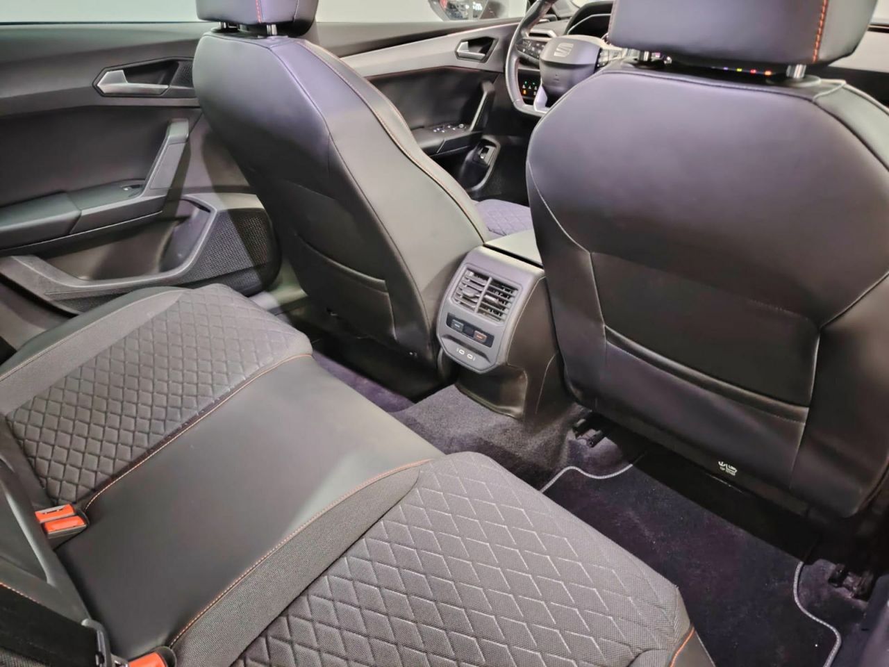 Seat Leon SP 1.5 eTSI 110kW DSG S&S FR - Foto 19