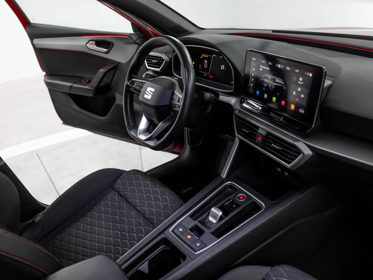 Seat Leon SP 1.5 eTSI 110kW DSG S&S FR - Foto 17