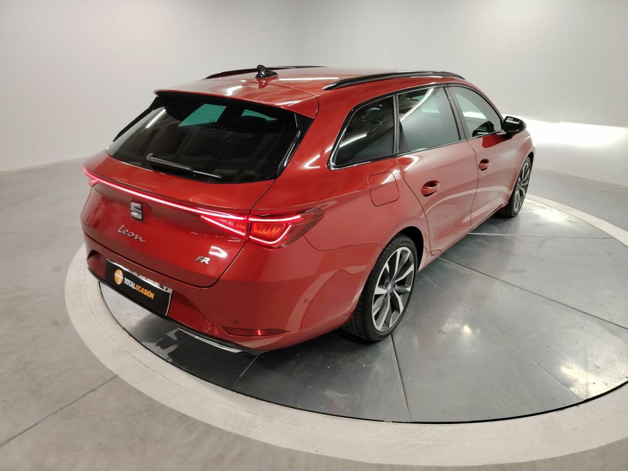 Seat Leon SP 1.5 eTSI 110kW DSG S&S FR - Foto 8