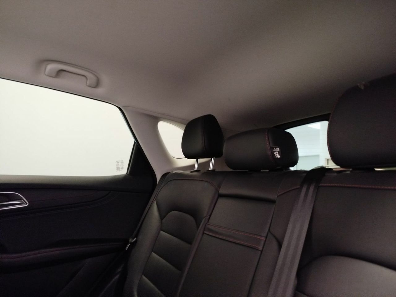 MG eHS 1.5T-GDI PHEV Luxury - Foto 29